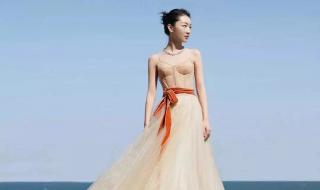 春晚连口罩都是红色的 春晚连口罩都是红色的